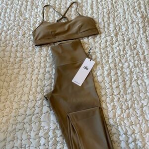 ALO Yoga Beige Activewear Set (High-Waist AirLifr Legging & matching Sports Bra